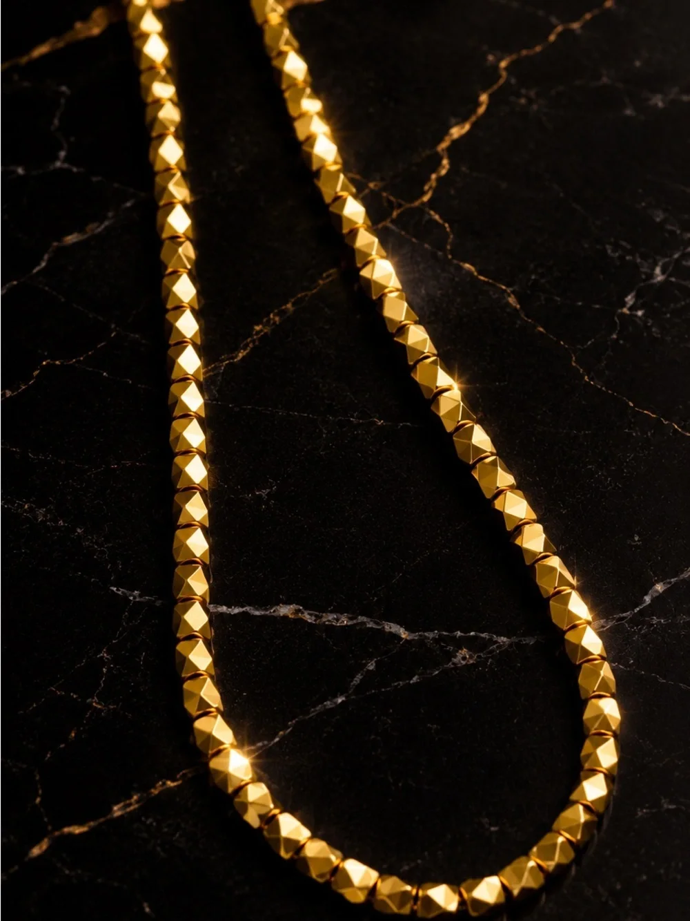 Gold Tone Faceted Beaded Necklace Quiet Luxury Style - Picture 10 of 10